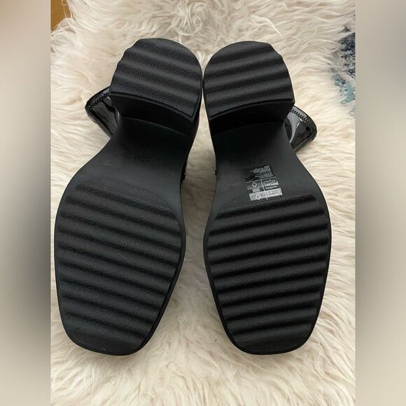 NWOT H&M Platform Boots Black Patent Chunky Heels Lug Sole US 7 EU38 - Picture 6 of 9